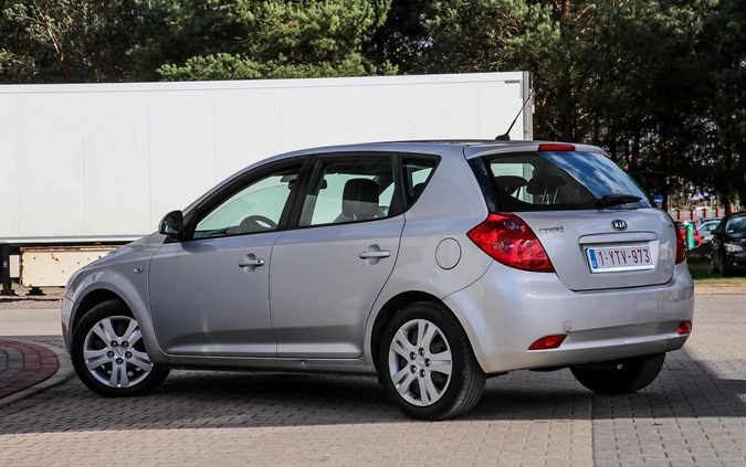 Kia Ceed cena 13900 przebieg: 214435, rok produkcji 2009 z Polanica-Zdrój małe 667